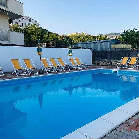 Pietra Ligure - Essential With Swimming Pool Apartment Ngoại thất bức ảnh