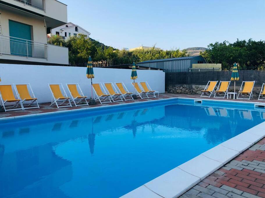 Pietra Ligure - Essential With Swimming Pool Apartment Ngoại thất bức ảnh