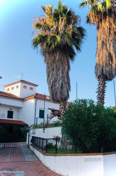 Pietra Ligure - Essential With Swimming Pool Apartment Ngoại thất bức ảnh